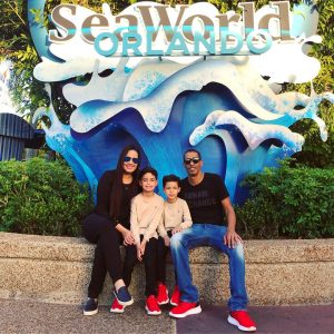 Família Cabrera curtindo um passeio no SeaWorld